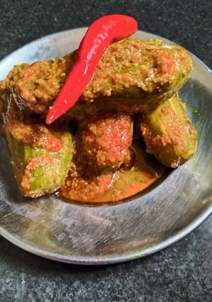 পোস্ত সরষে পটলের তেল ঝাল(Potoler tel jhal recipe in Bengali) রেসিপির প্রধান ছবি