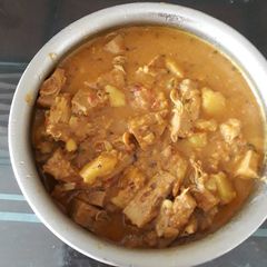A picture of Yummy Jack fruit curry with potatoes.
