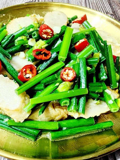 天作之合~韭菜花甜不辣 的食譜成品照片