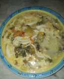 Sopa de verduras con fideos coditos
