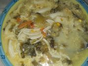 Una foto de sopa coditos
