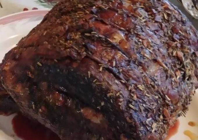 Step-by-Step Guide to Prepare Perfect Tami&#39;s Herb Buttered Prime rib Roast