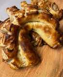 Rosca de chicharrones uruguaya, hecha en casa, amasada a mano