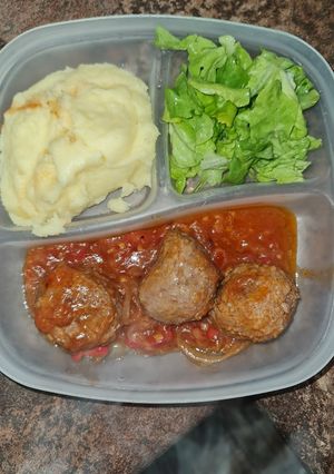 Una foto de Albóndigas en salsa