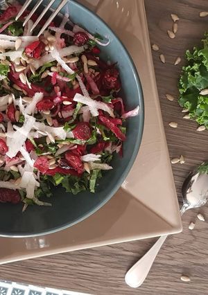 Une photo de Salade vitaminée aux légumes d'automne