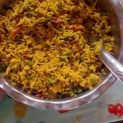 A picture of Masoor pulao.