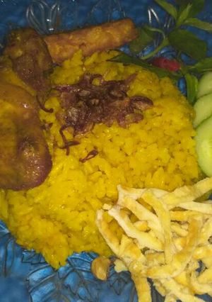 Foto resep Nasi kuning majikom enyakk