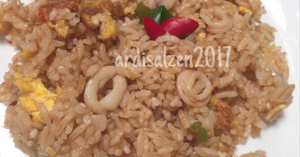 Resep Nasi Goreng Cumi oleh ardisalzen - Cookpad