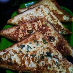 Egg toasties A picture of Egg toasties.