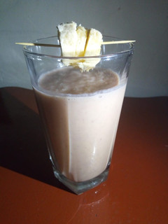 A picture of Banana ginger smoothie.