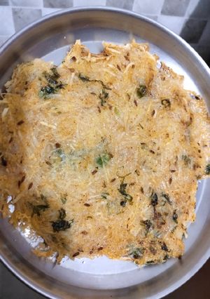A picture of Potato omelet(chilla).