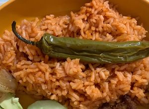 Una foto de Arroz rojo