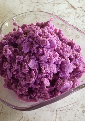 A picture of Jamun Ice Cream.