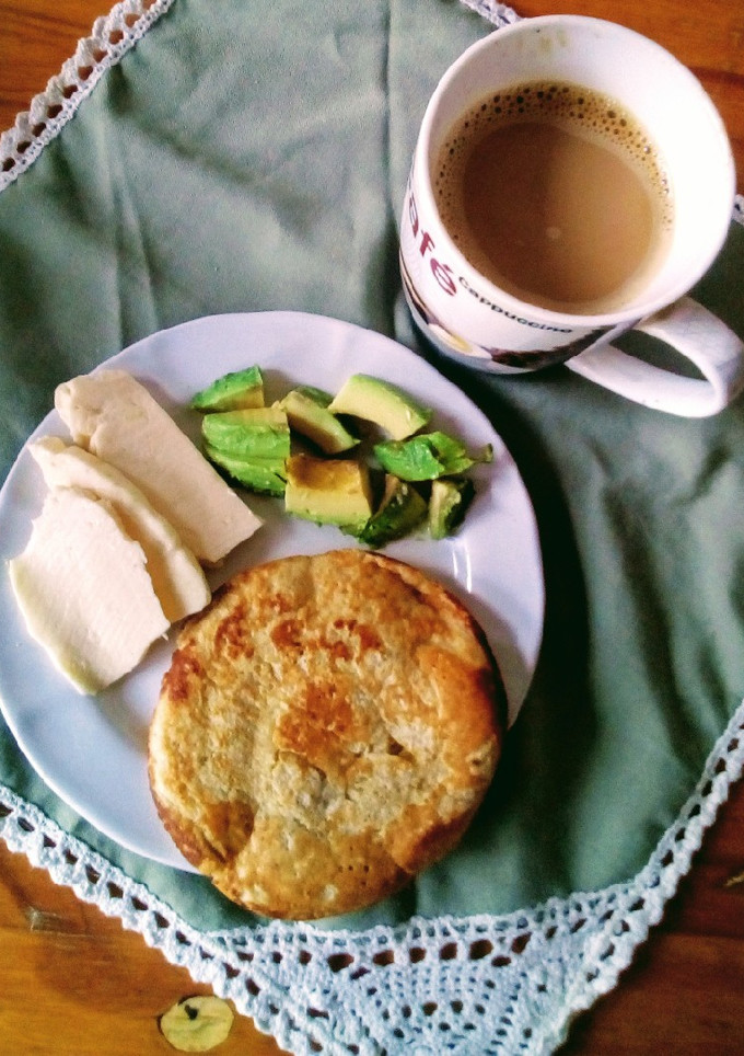 Una foto de Hot cake de avena (salado)