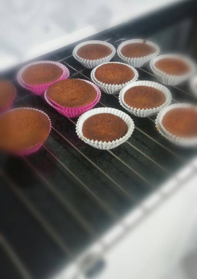 Una foto de Muffins de plátano y pepitas de chocolate sin gluten sin lactosa