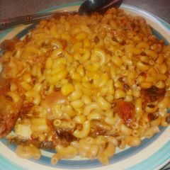 A picture of Jollof macaroni nd beans.