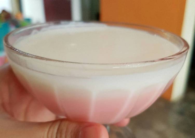 Puding Puyo Stroberi simpel