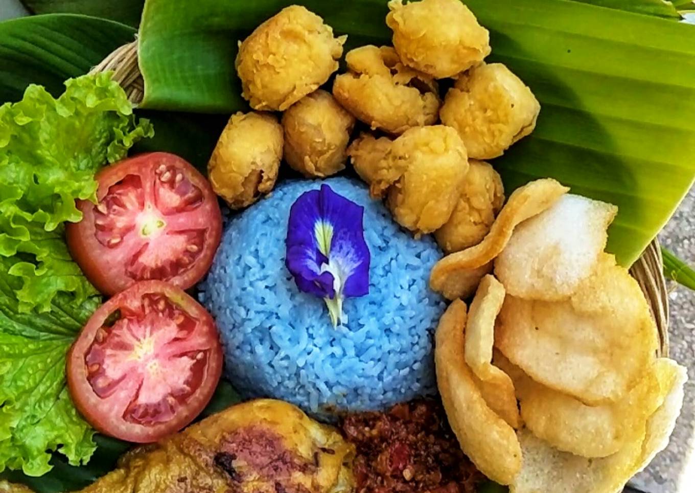 Nasi liwet bunga telang