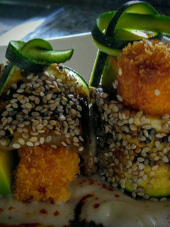 Una foto de Rollo tempura de calabacín