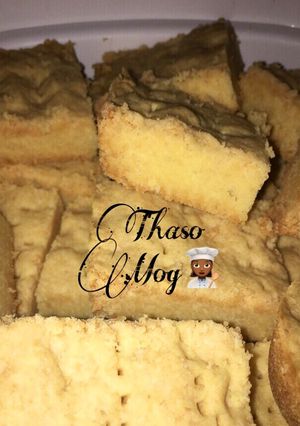 A picture of 3 Ingredients shortbread cookies.
