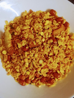 नमकीन पोहा (Namkeen poha recipe in hindi) रेसिपी मुख्य फोटो