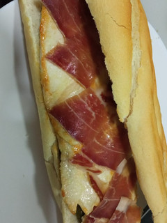 Una foto de Serranito