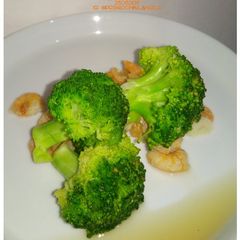 A picture of Broccoli and Dried Shrimps Stir-Fry (6 Ingredients).