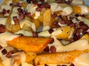 Uma foto de bacon batata