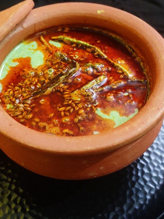 बथुआ का रायता (Bathua ka Raita recipe in Hindi) रेसिपी मुख्य फोटो