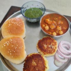 Aloo tikki A picture of Aloo tikki.