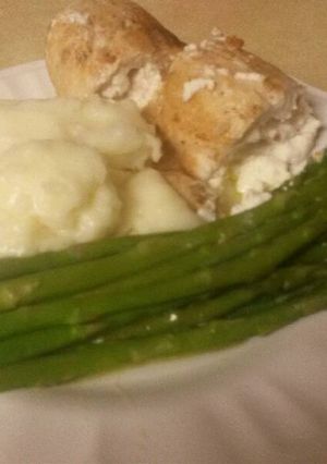 A picture of Chicken Philadelphia Rolls .