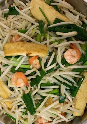 Hình của món Giá xào hẹ.
