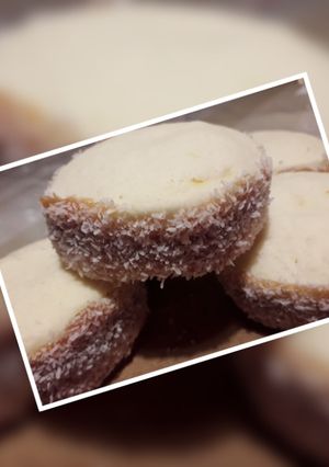 Una foto de Alfajores de maicena 😋💞