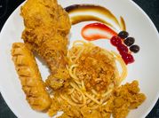 Hình ảnh của đùi gà chiên kfc
