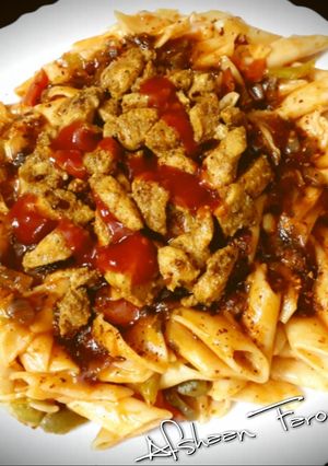 A picture of Chicken Pasta with Spicy Red Sauce.