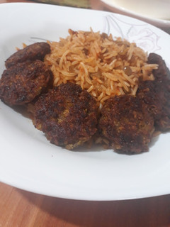 عکسی از دستور عدس پلو با کتلت گوشت