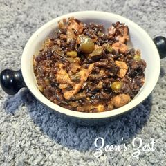 A picture of Chicken Fried Black Rice.