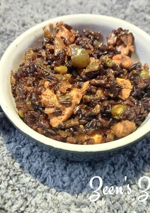 A picture of Chicken Fried Black Rice.