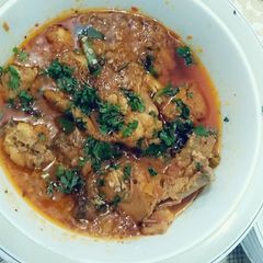 A picture of Chicken karahi.