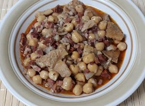 Foto principal de Menudo de garbanzos