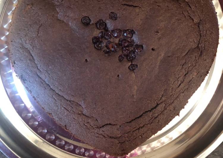 Bizcocho de avena, chocolate y frutas rojas