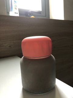 Hình của món Sữa óc chó hạt sen mè đen.