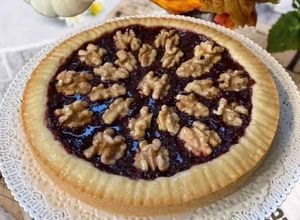 Foto di Crostata Uva Fragola e Noci