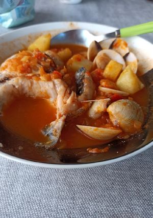 Una foto de Merluza a la marinera Mambo