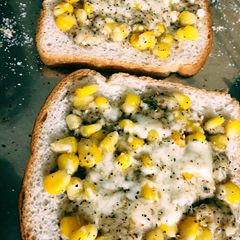 A picture of Garlic bread corn.