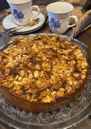 Una foto de Tarta de Almendras y Calabacín !!!!!! Libre de gluten y de lactosa …