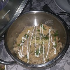 A picture of Chicken white karahi.