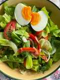 สลัดผักกับน้ำสลัดมัสตาร์ดซีอิ๊วพริกไทย🥗🥬Cos and friends Salad with Lime Mustard Soy Sauce Dressing🍅🥬🍋