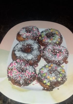 A picture of Glazed donuts.
