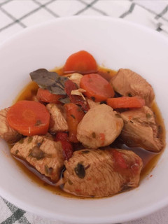 Una foto de Pollo en escabeche